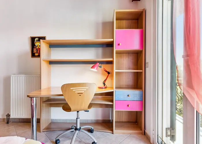 Verani Parking Balcony Playground Σπίτι διακοπών